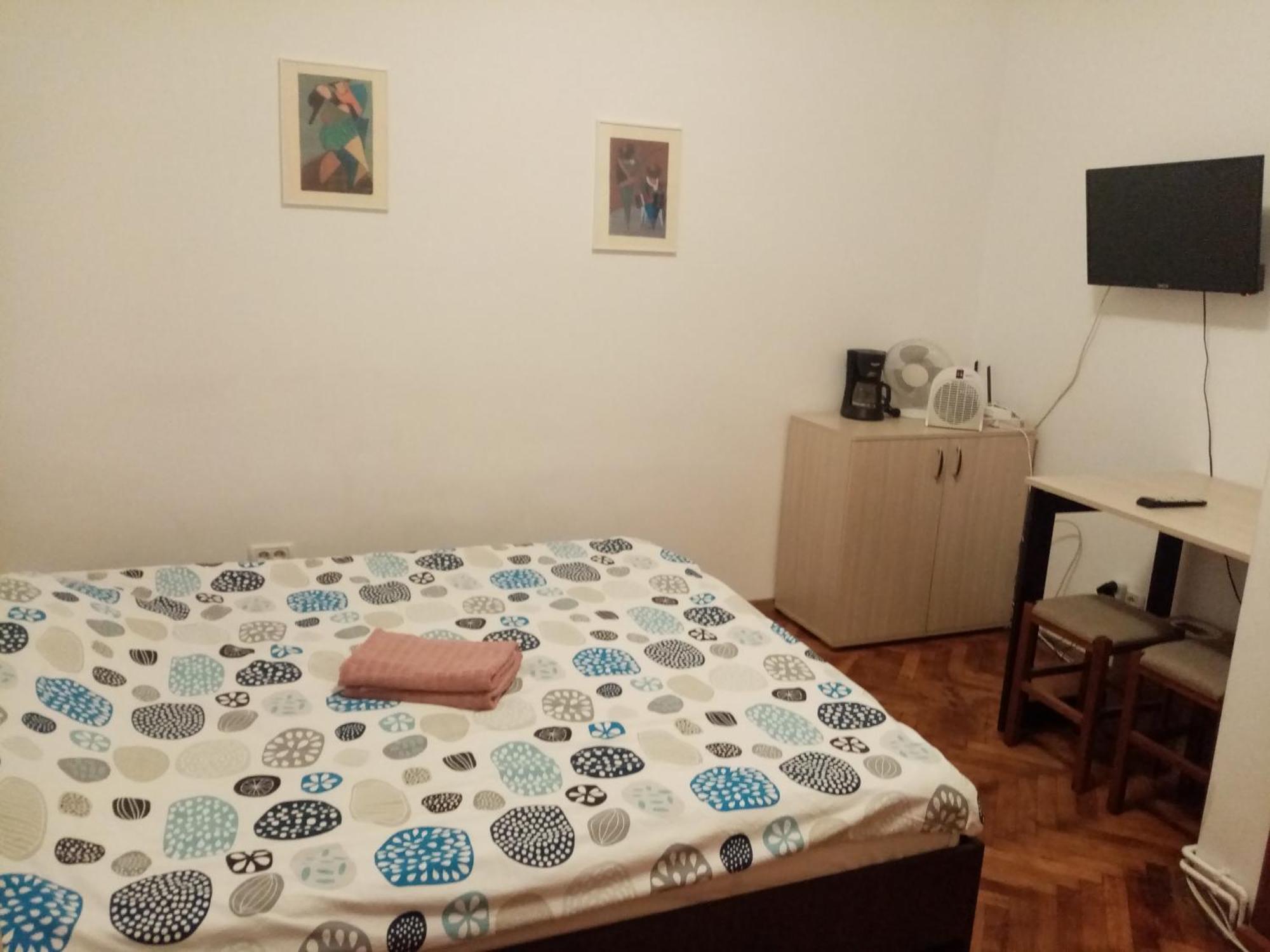 Central Studio In Historic Center Brasov Ngoại thất bức ảnh