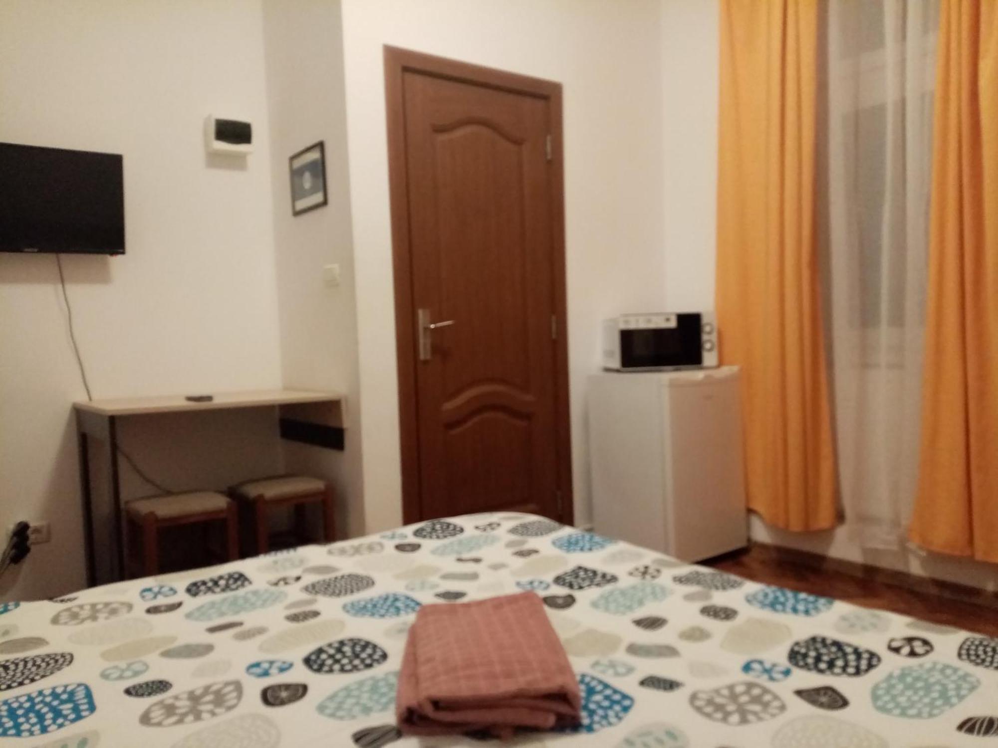 Central Studio In Historic Center Brasov Ngoại thất bức ảnh