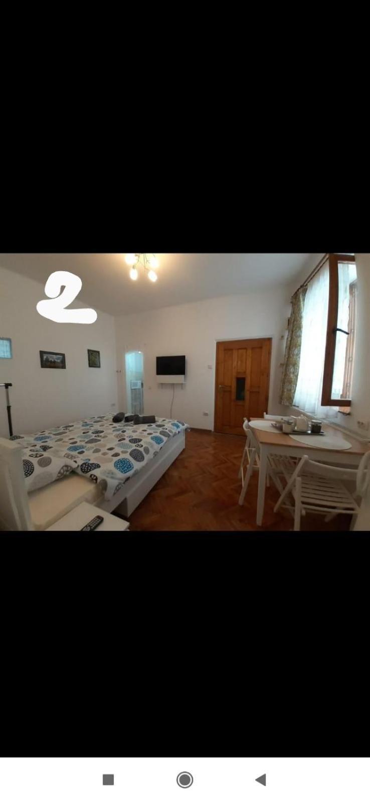 Central Studio In Historic Center Brasov Ngoại thất bức ảnh