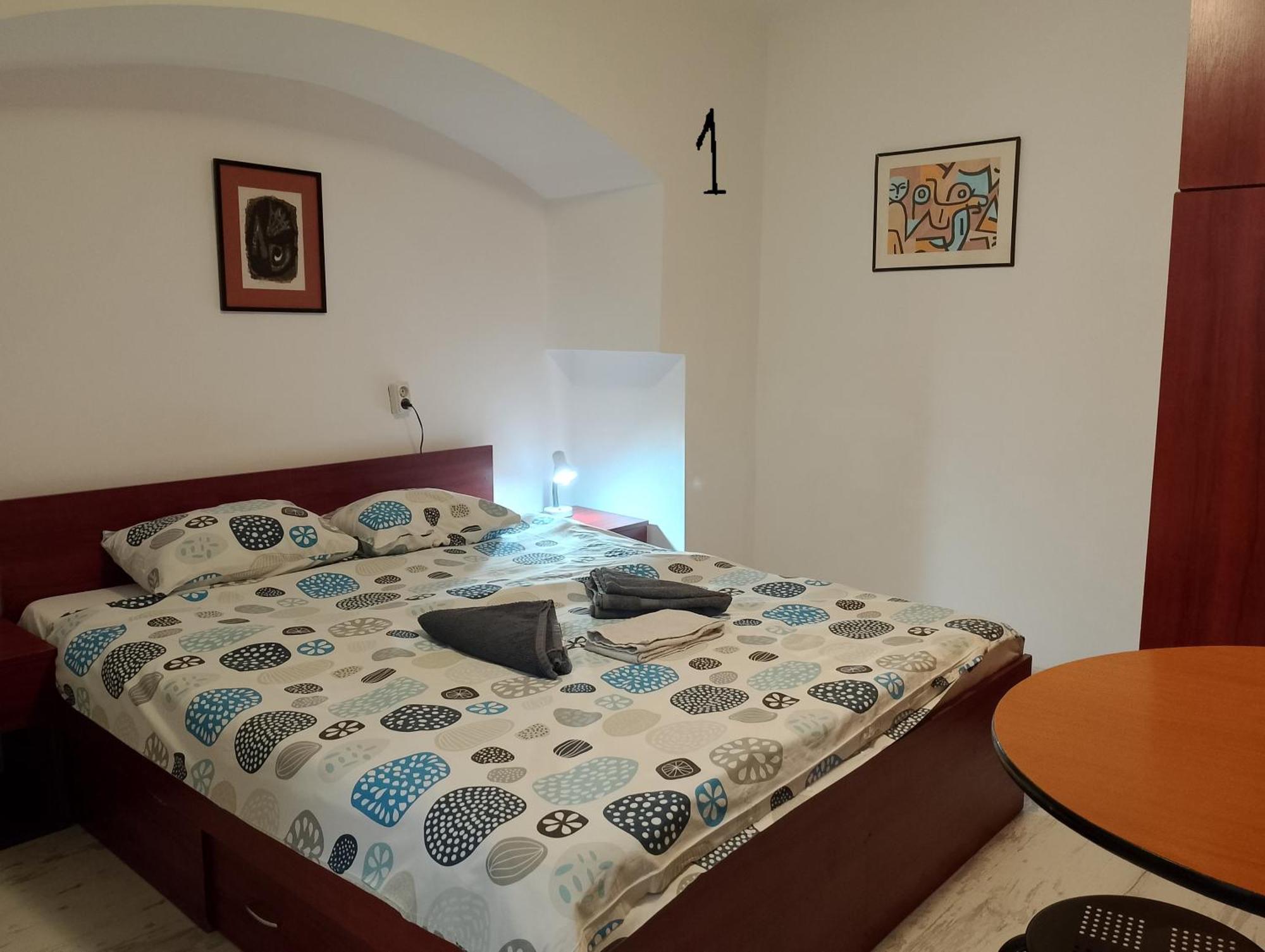 Central Studio In Historic Center Brasov Ngoại thất bức ảnh