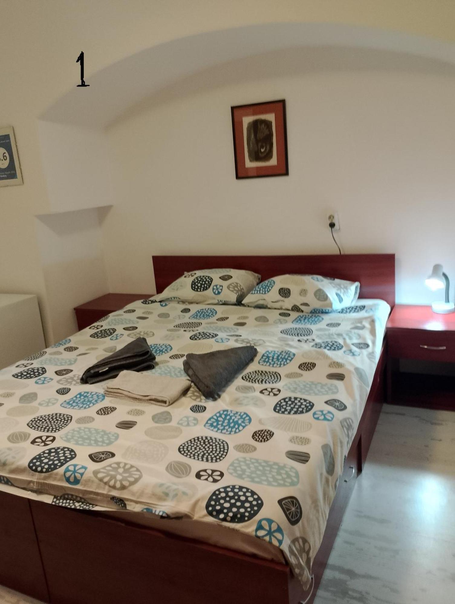 Central Studio In Historic Center Brasov Ngoại thất bức ảnh